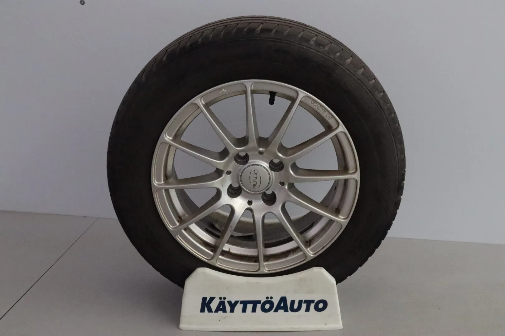 TOYOTA Yaris GKU-410 carousel image