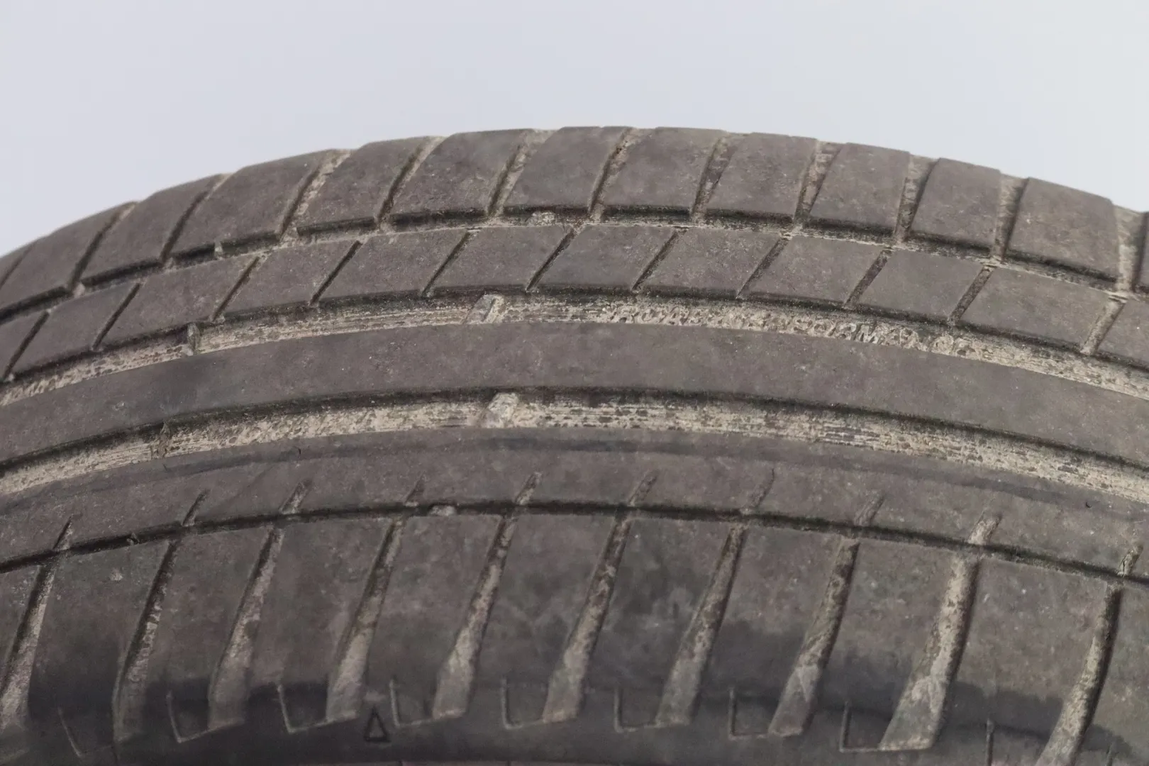 TOYOTA Yaris GKU-410 carousel image