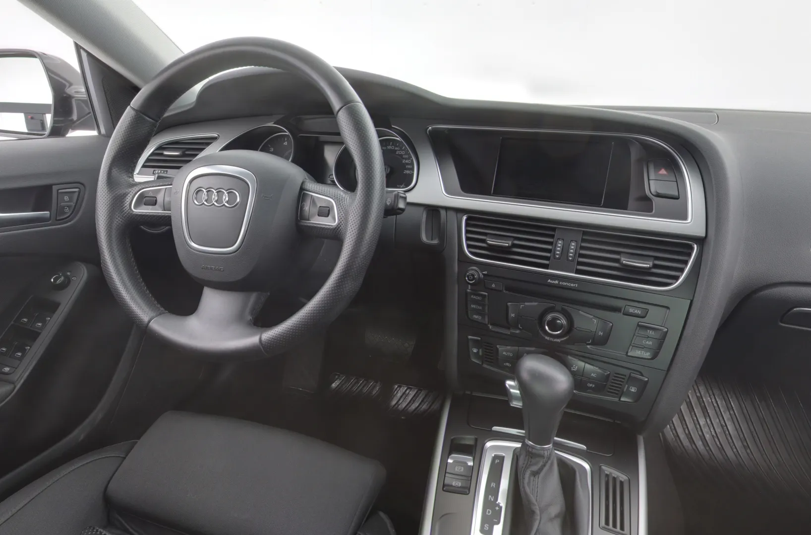 AUDI A5 FKE-482 carousel image