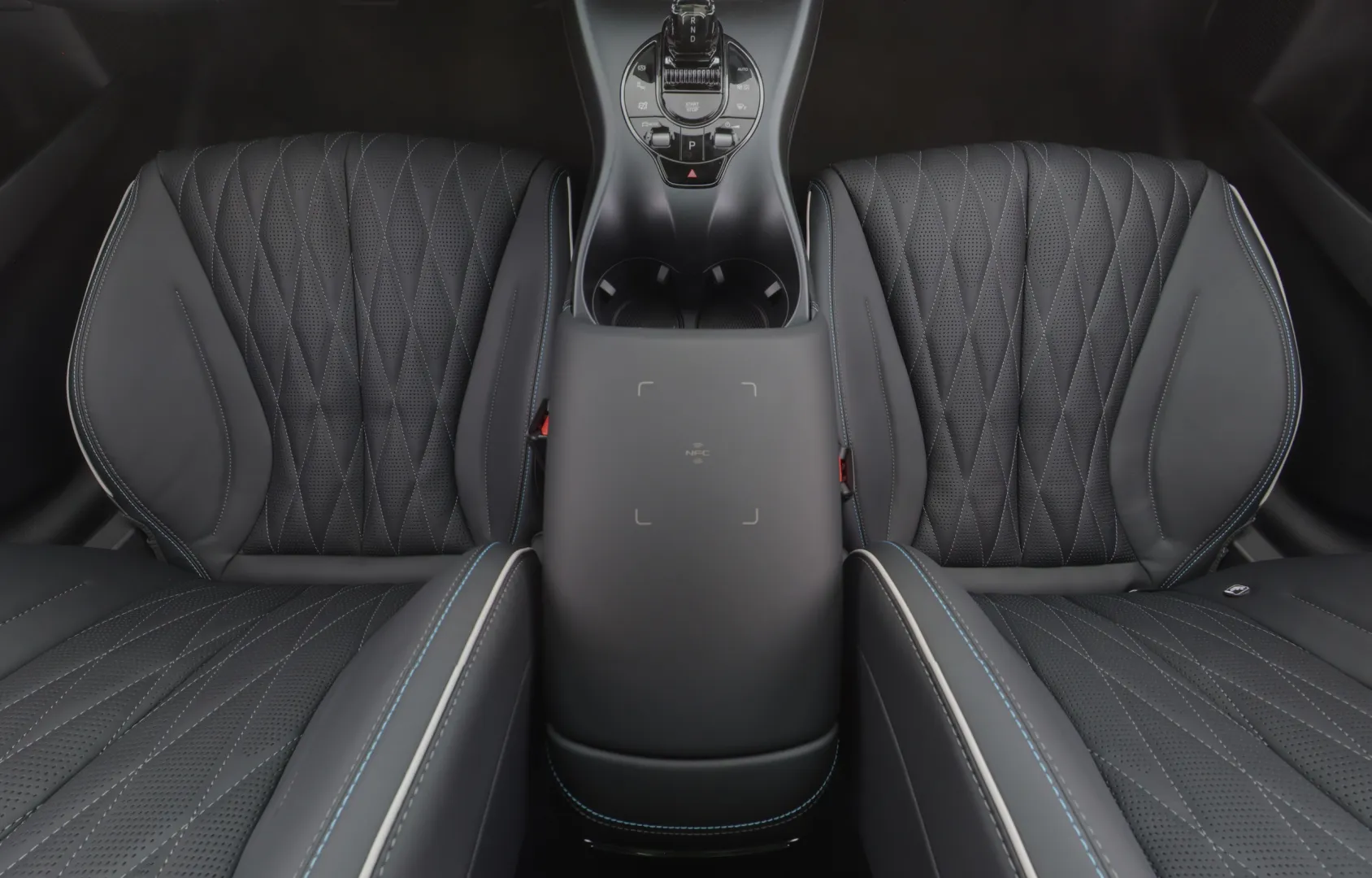 BYD Seal FSJ-365 carousel image