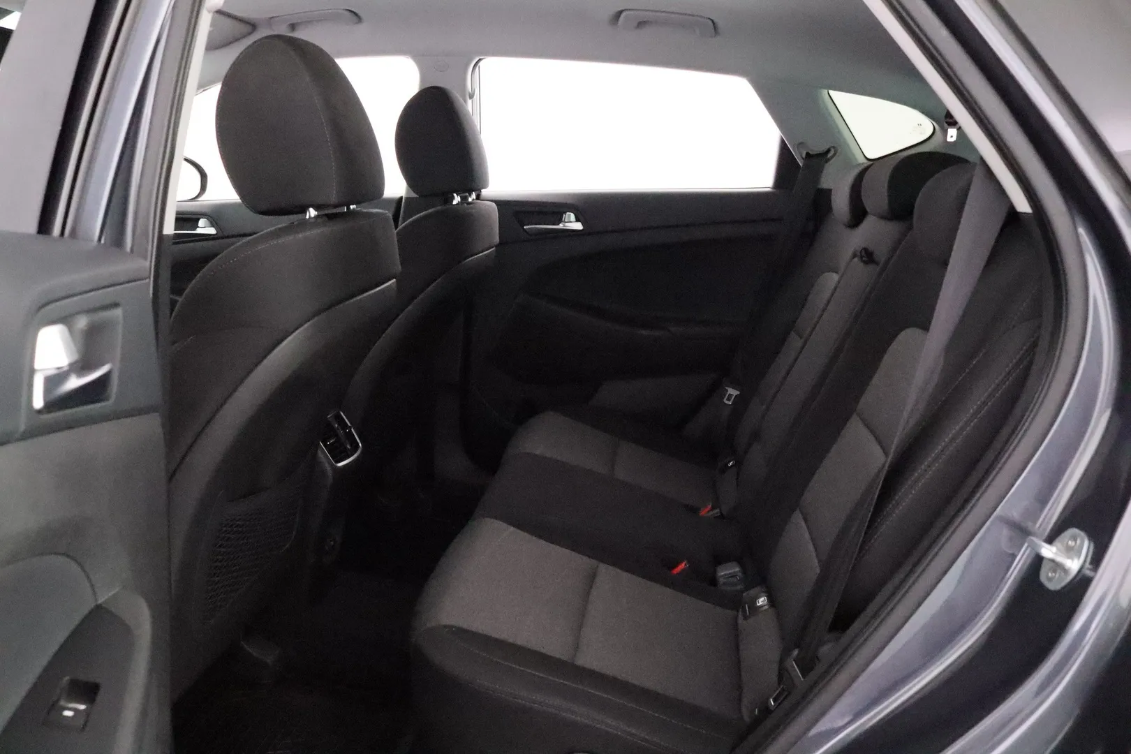 HYUNDAI Tucson LOS-214 carousel image