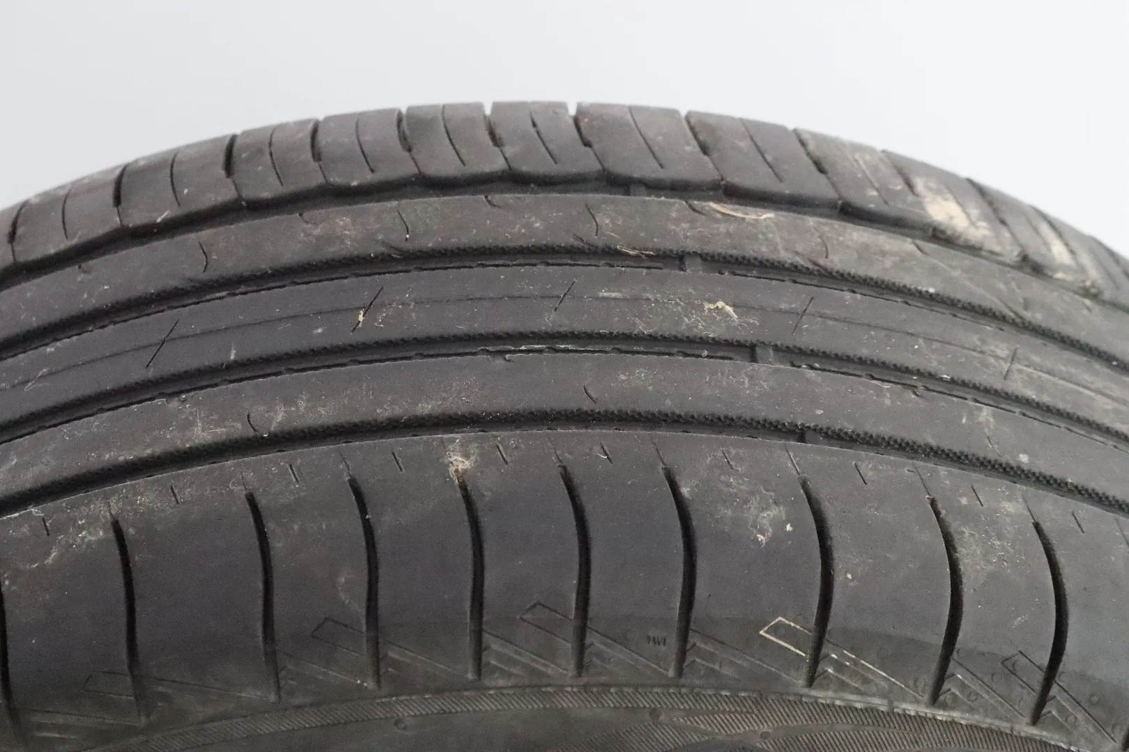 HYUNDAI Tucson LOS-214 carousel image