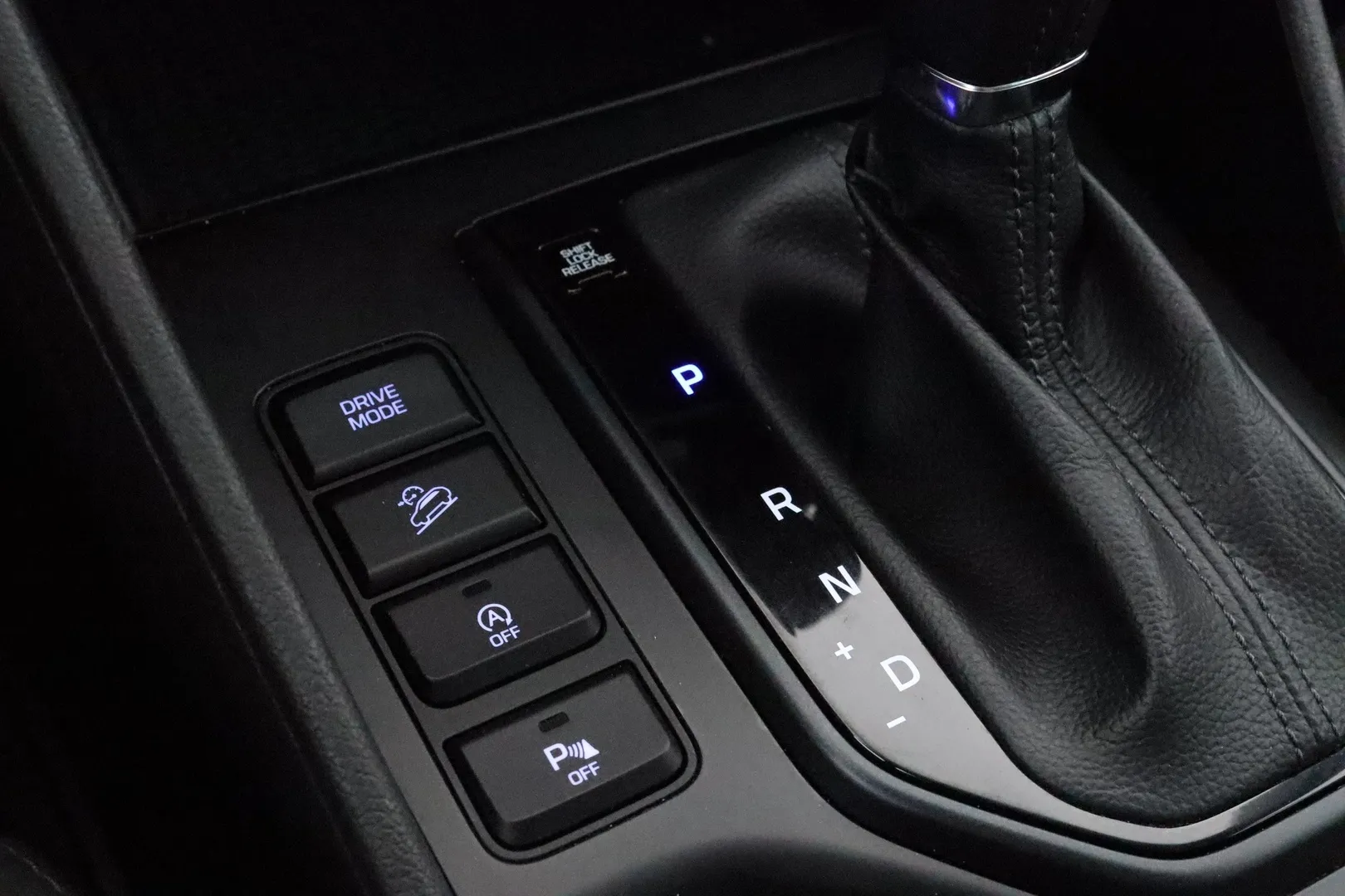 HYUNDAI Tucson LOS-214 carousel image