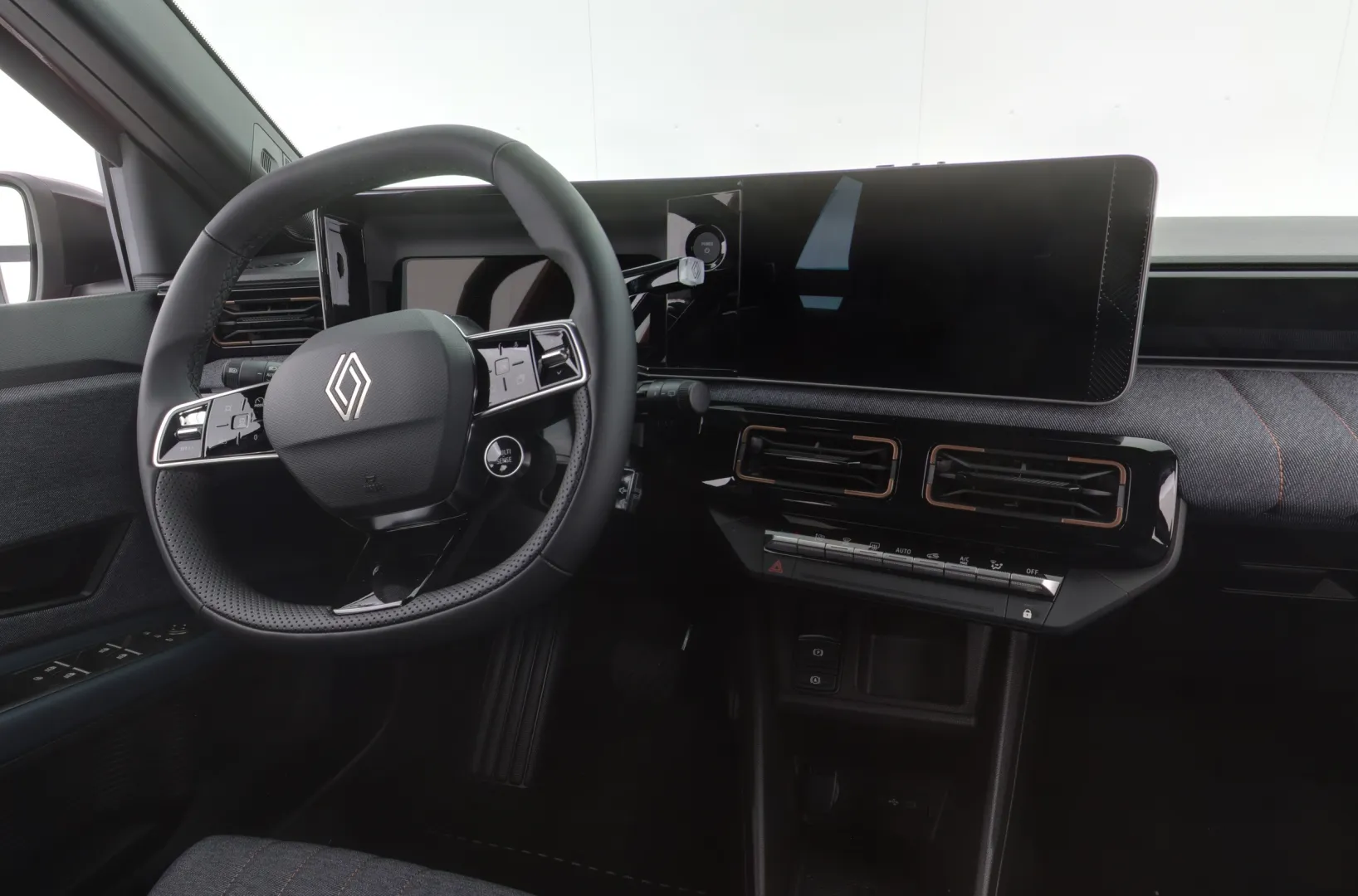 Renault 4 ISS-110 carousel image