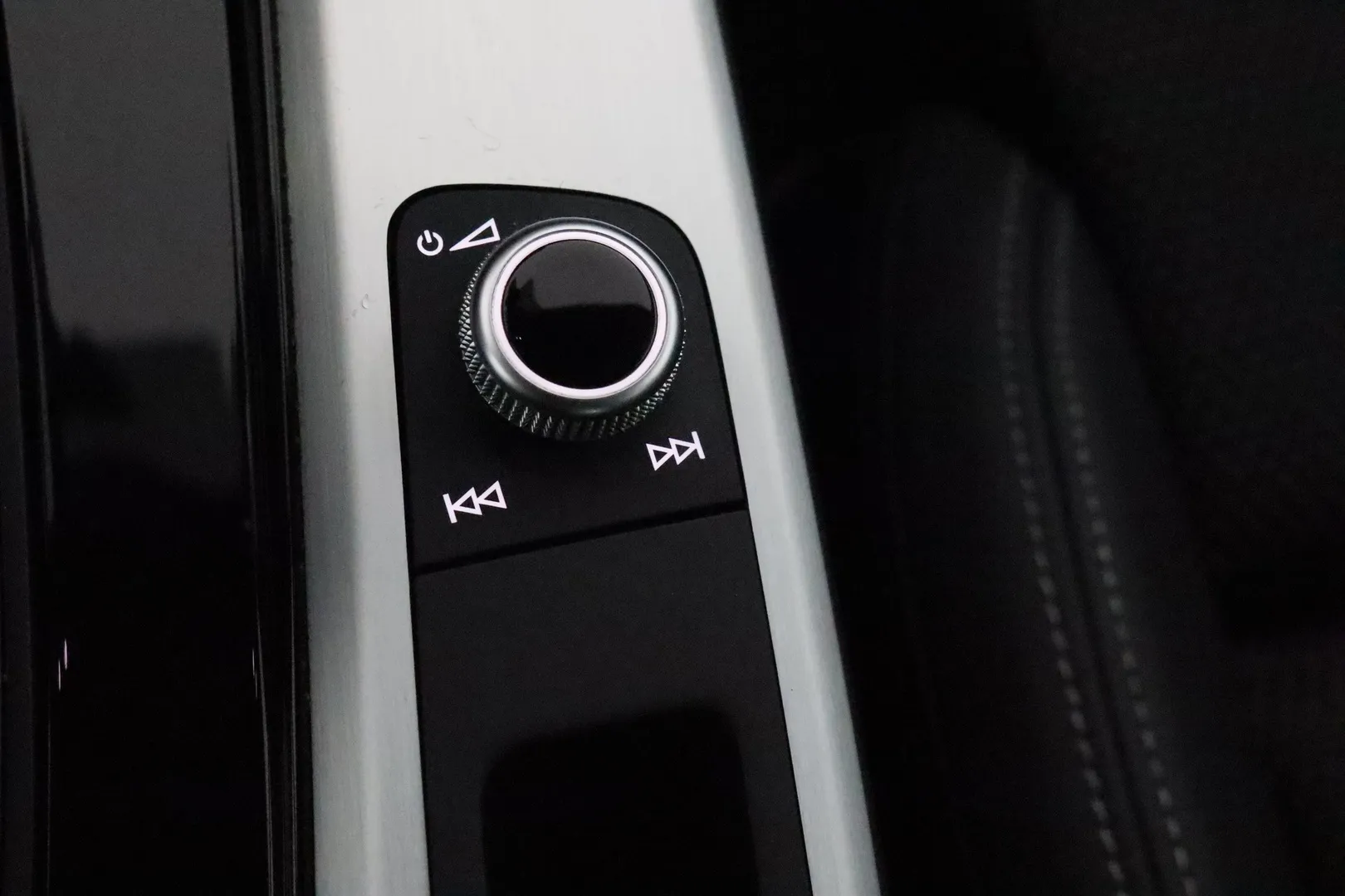 Audi A5 MOE-595 carousel image