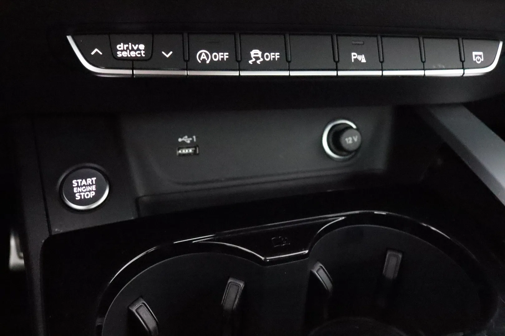 Audi A5 MOE-595 carousel image