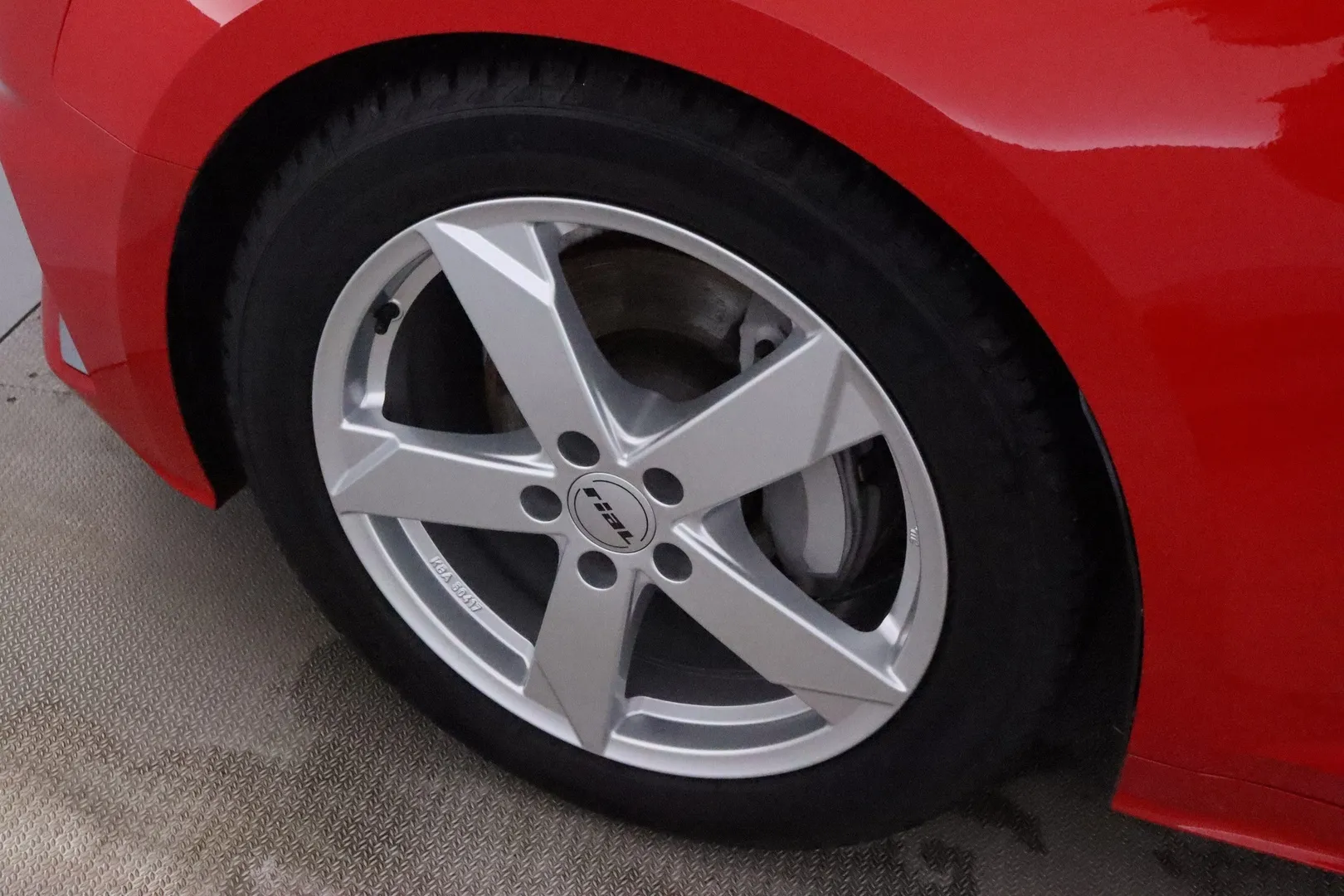 Audi A5 MOE-595 carousel image