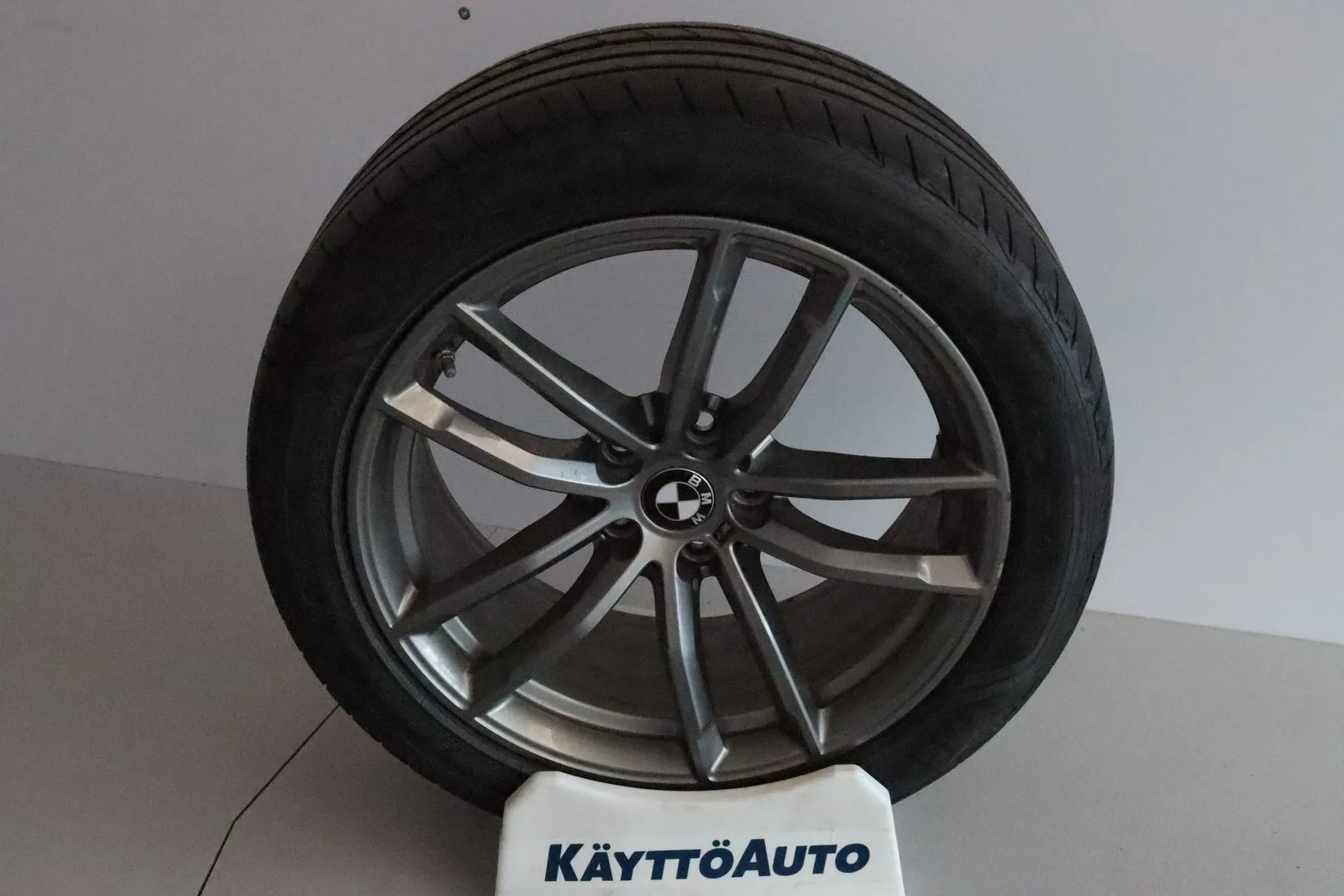 BMW 530 EOU-219 carousel image