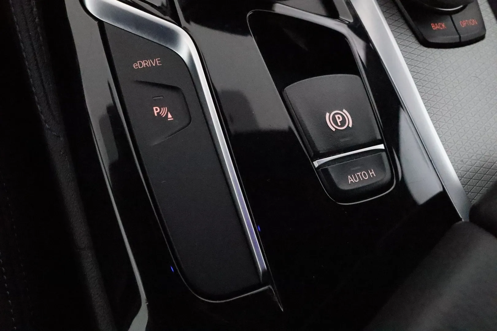 BMW 530 EOU-219 carousel image