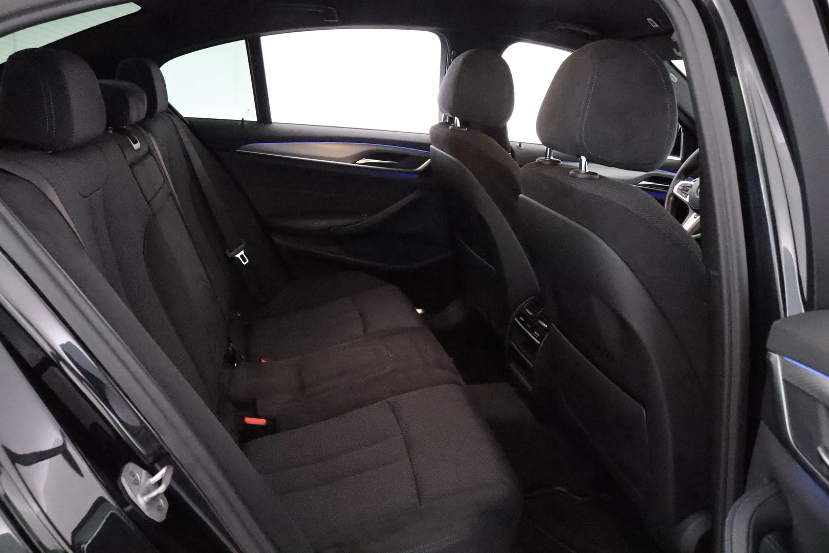 BMW 530 EOU-219 carousel image