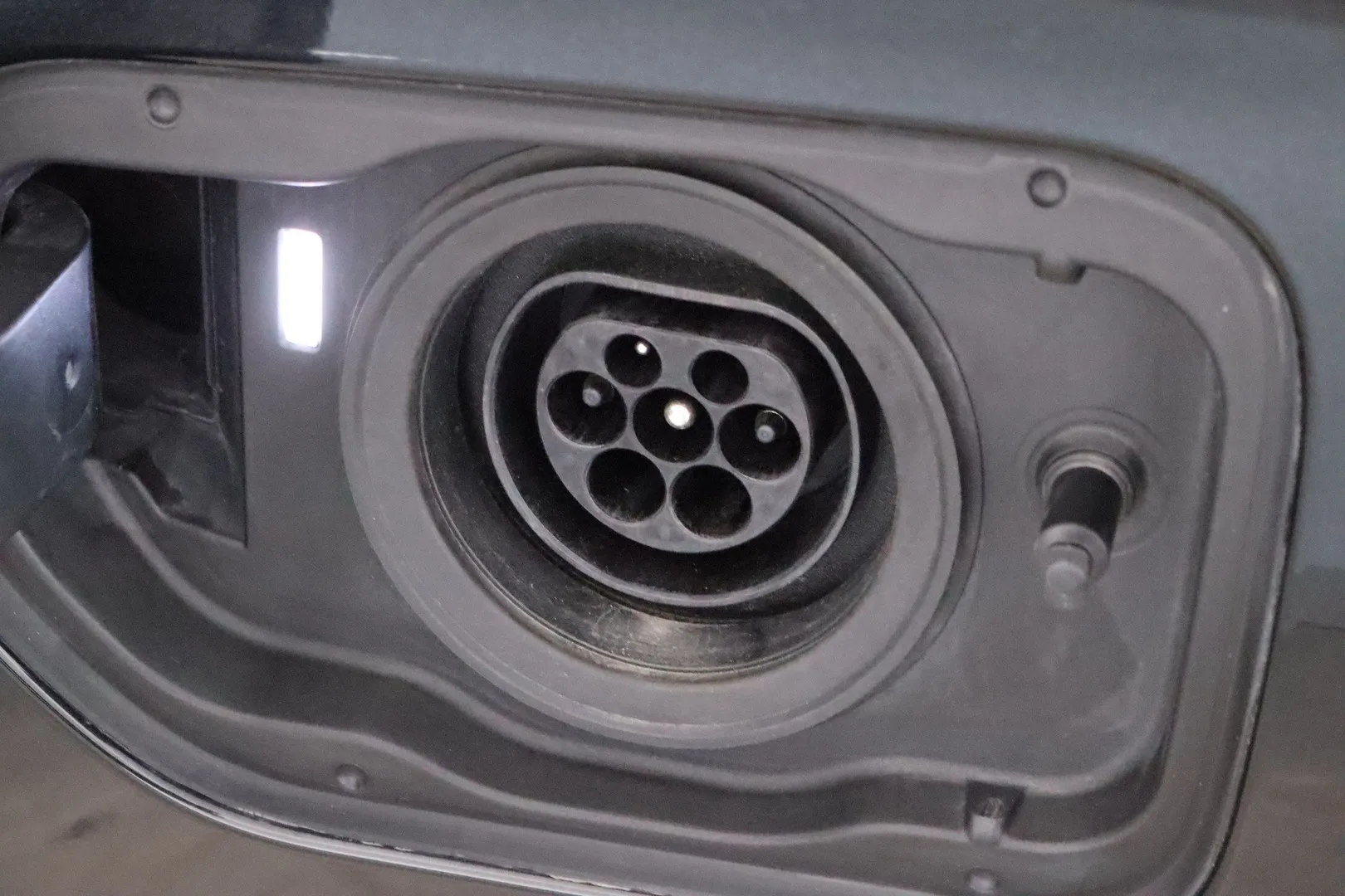 BMW 530 EOU-219 carousel image