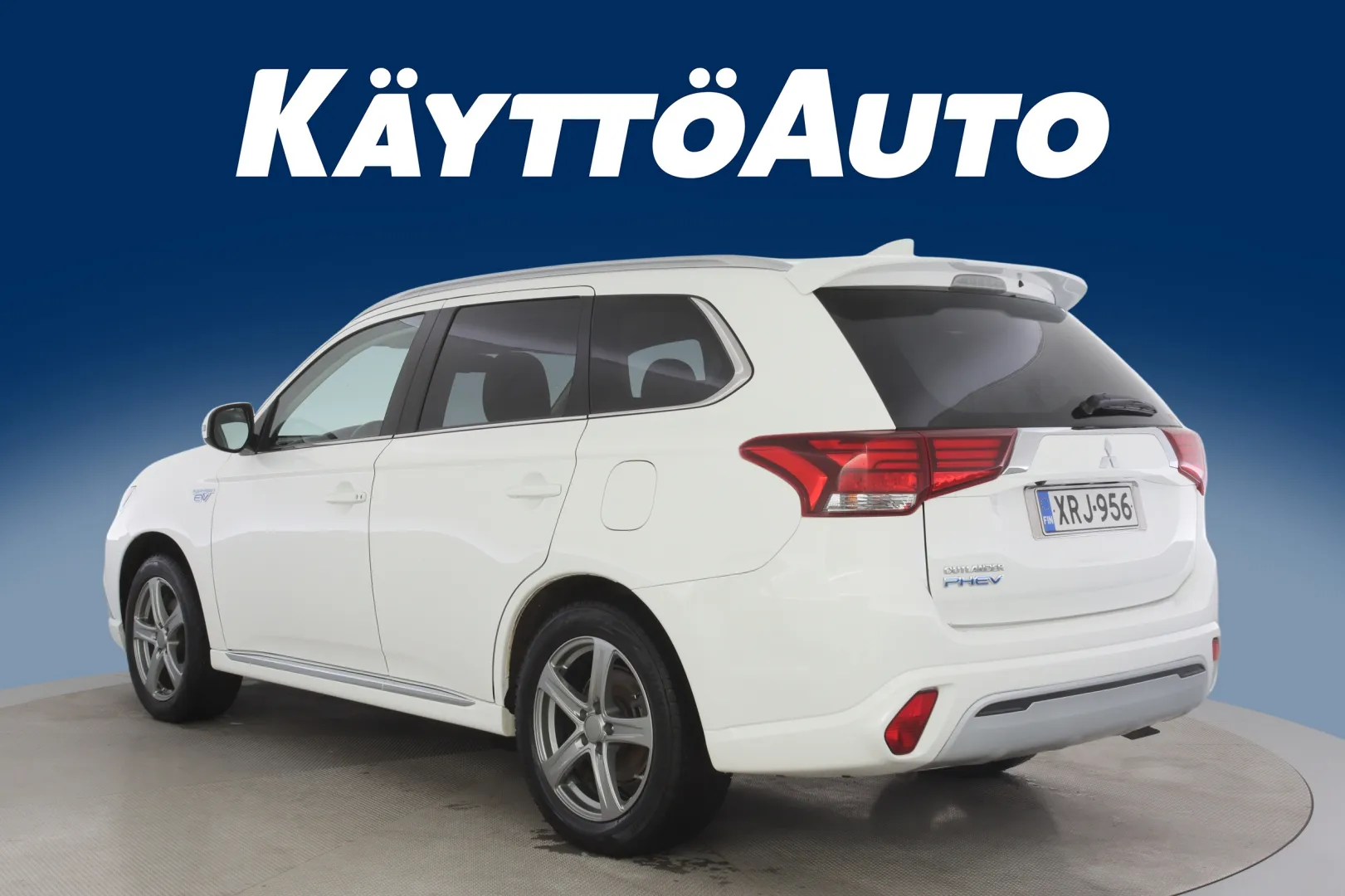 MITSUBISHI OUTLANDER PHEV XRJ-956 carousel image