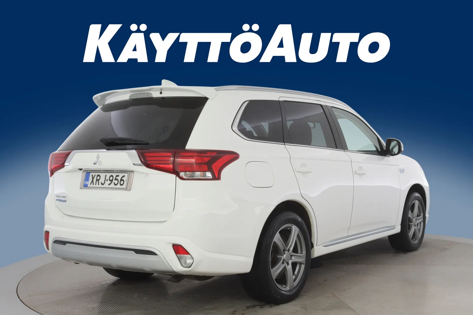MITSUBISHI OUTLANDER PHEV XRJ-956 carousel image