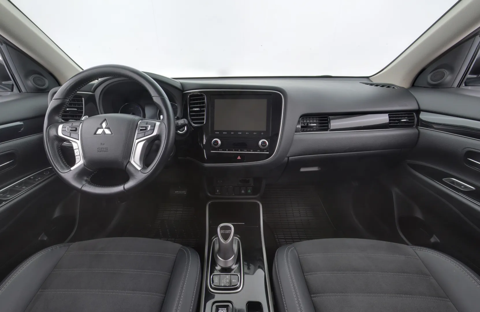 MITSUBISHI OUTLANDER PHEV XRJ-956 carousel image