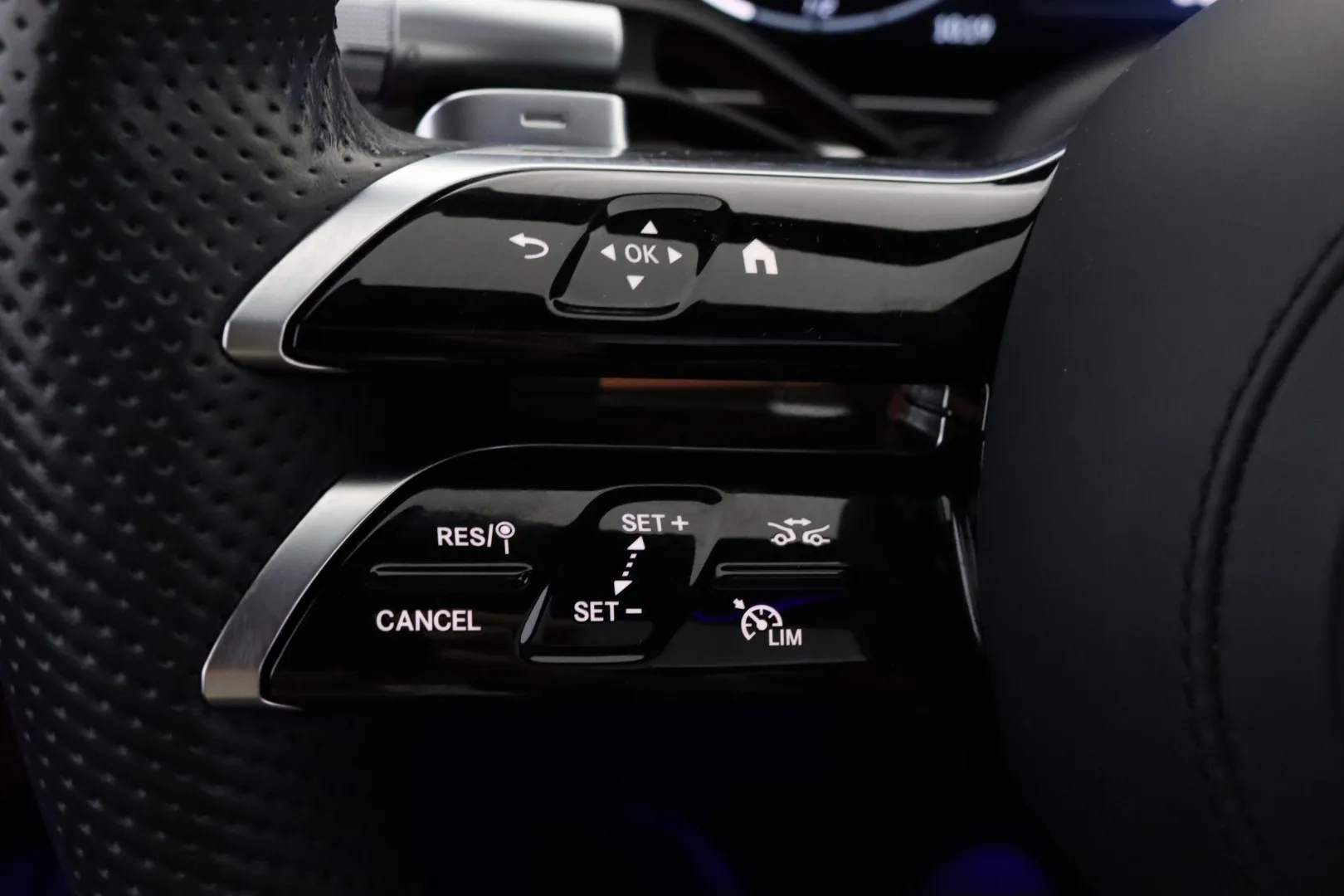 MERCEDES-BENZ S ZOO-692 carousel image