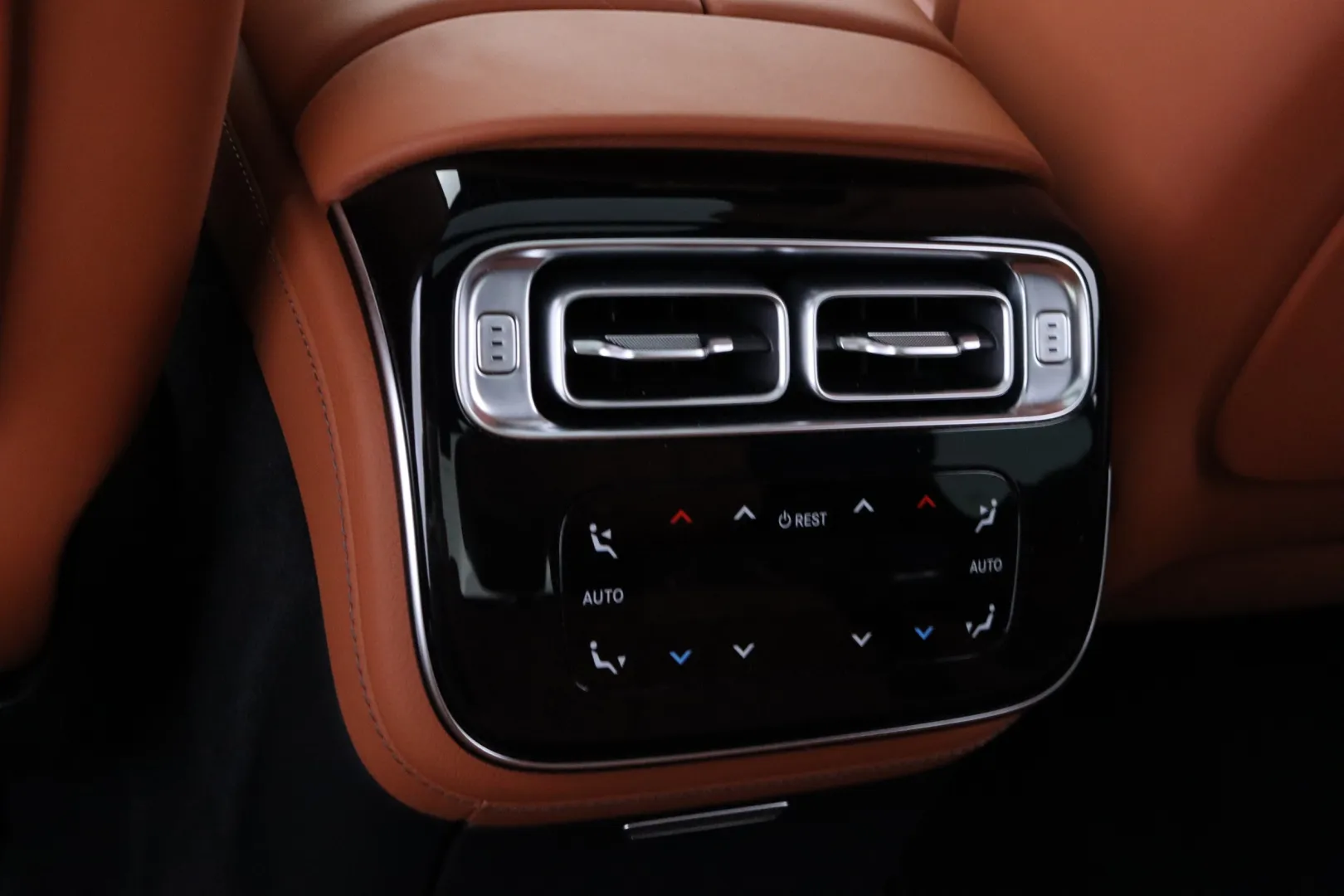 MERCEDES-BENZ S ZOO-692 carousel image