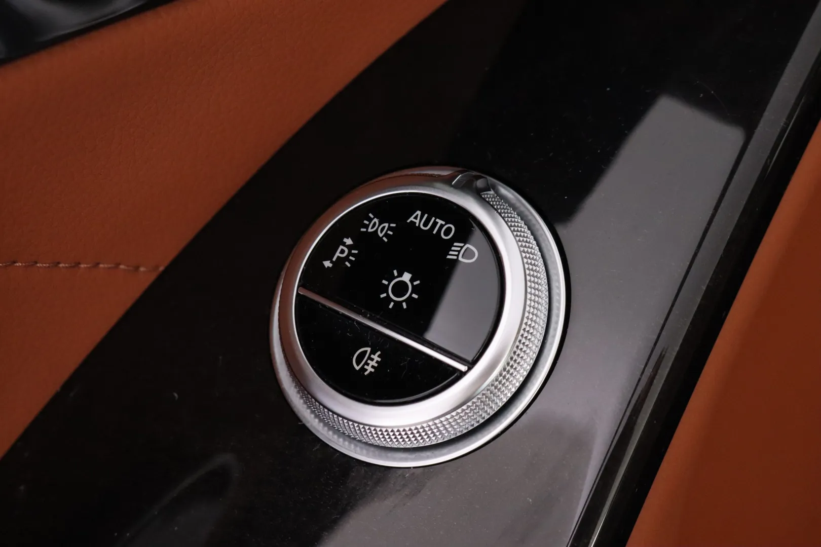 MERCEDES-BENZ S ZOO-692 carousel image