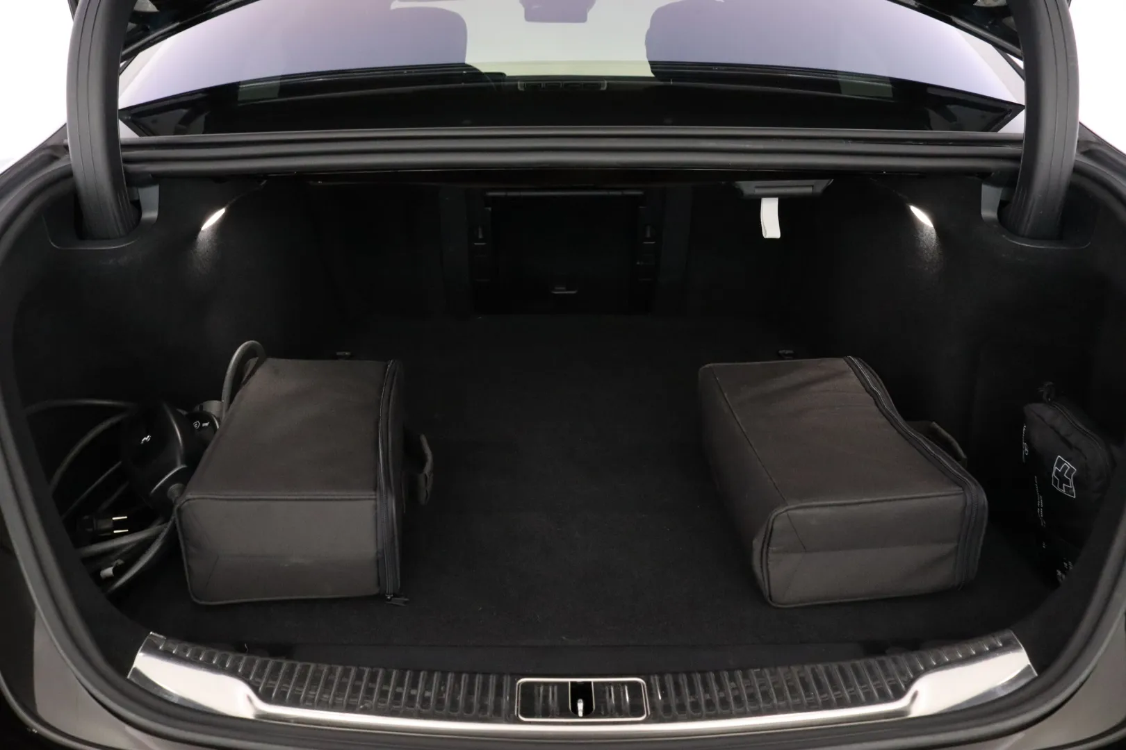 MERCEDES-BENZ S ZOO-692 carousel image