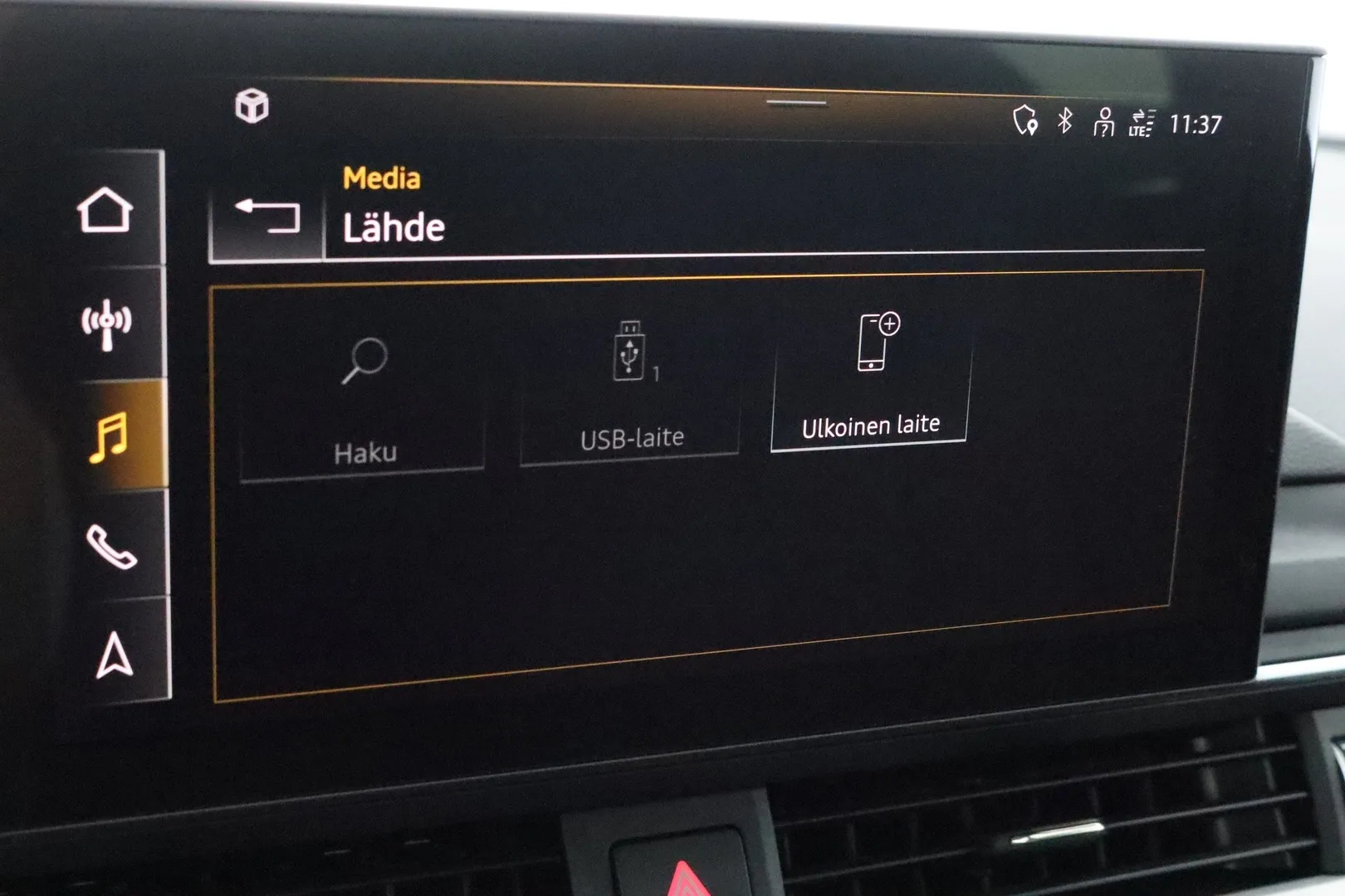 AUDI A4 SZC-785 carousel image