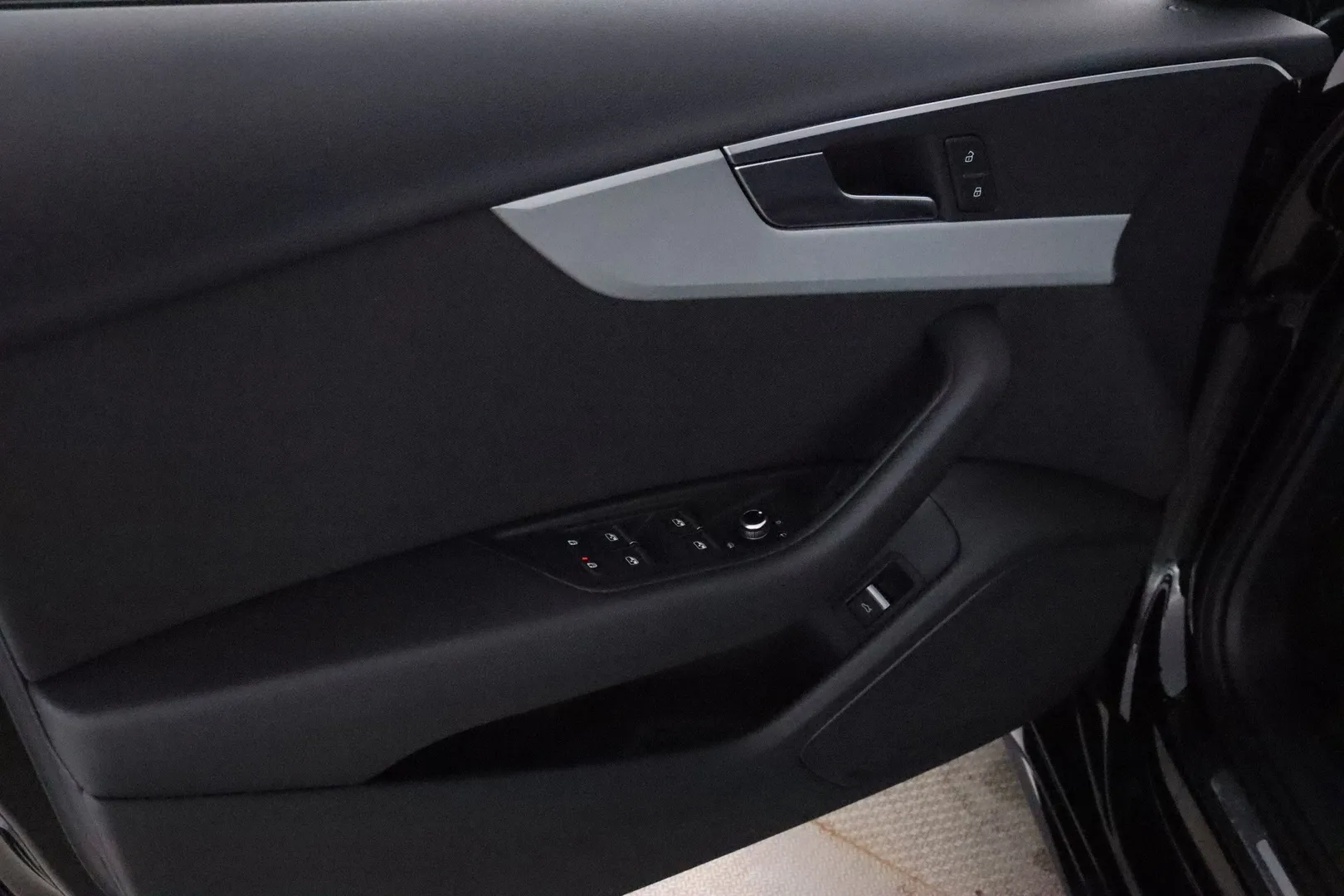 AUDI A4 SZC-785 carousel image