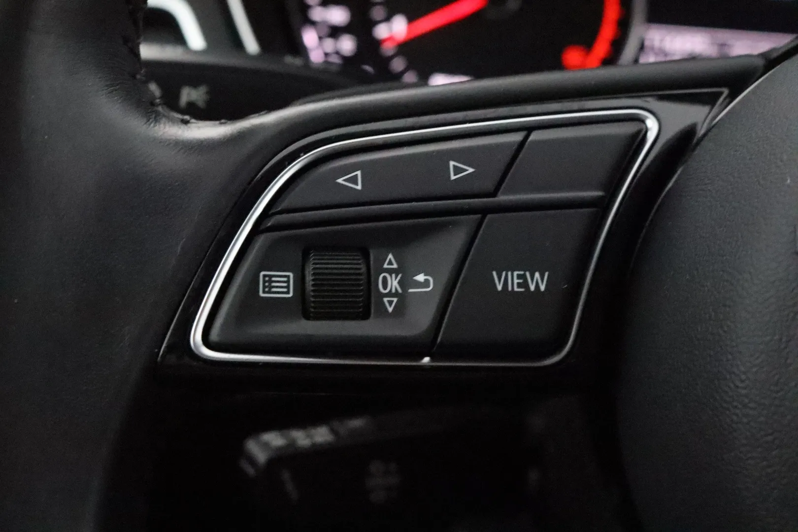 AUDI A4 SZC-785 carousel image