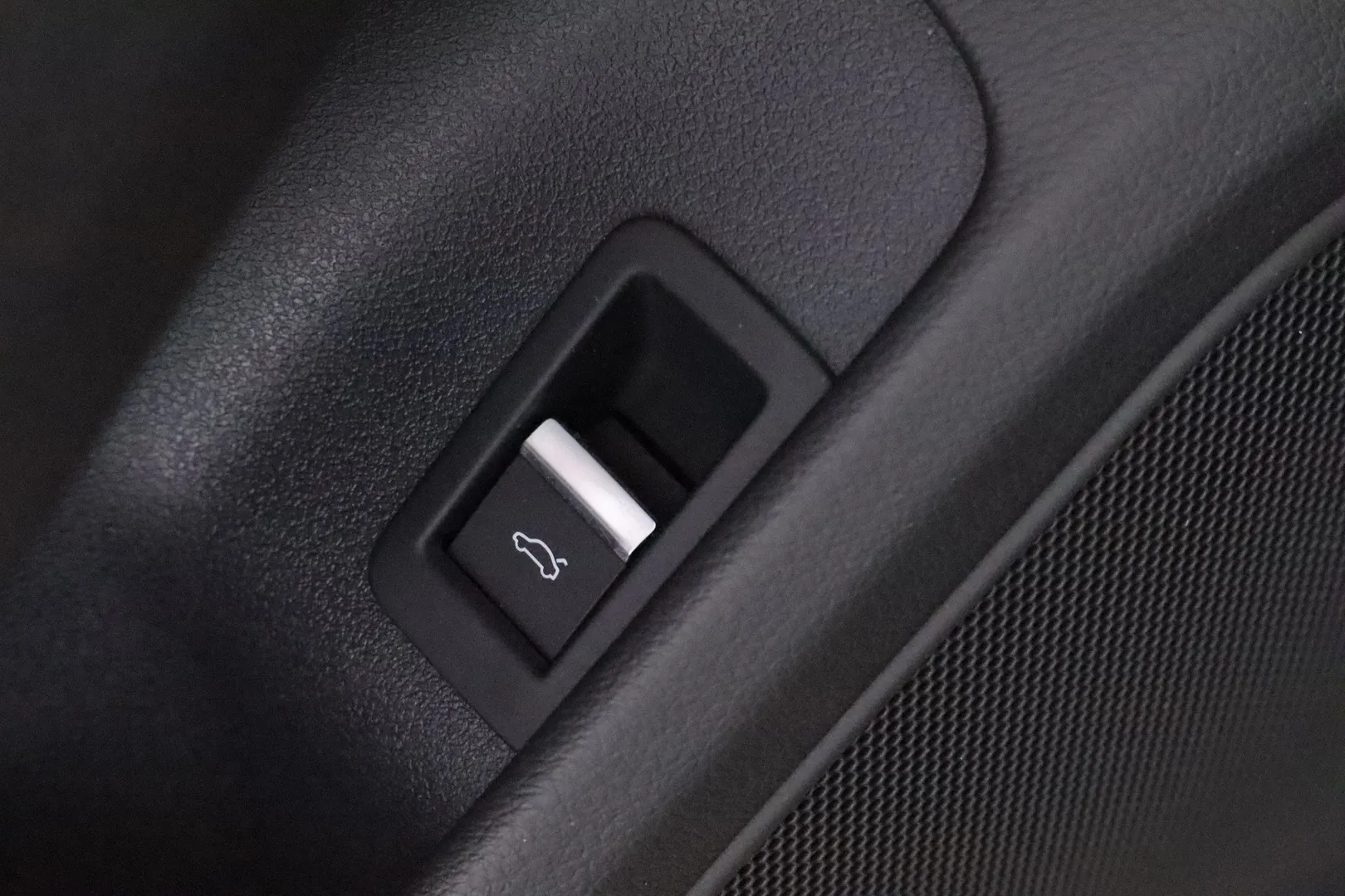 AUDI A4 SZC-785 carousel image