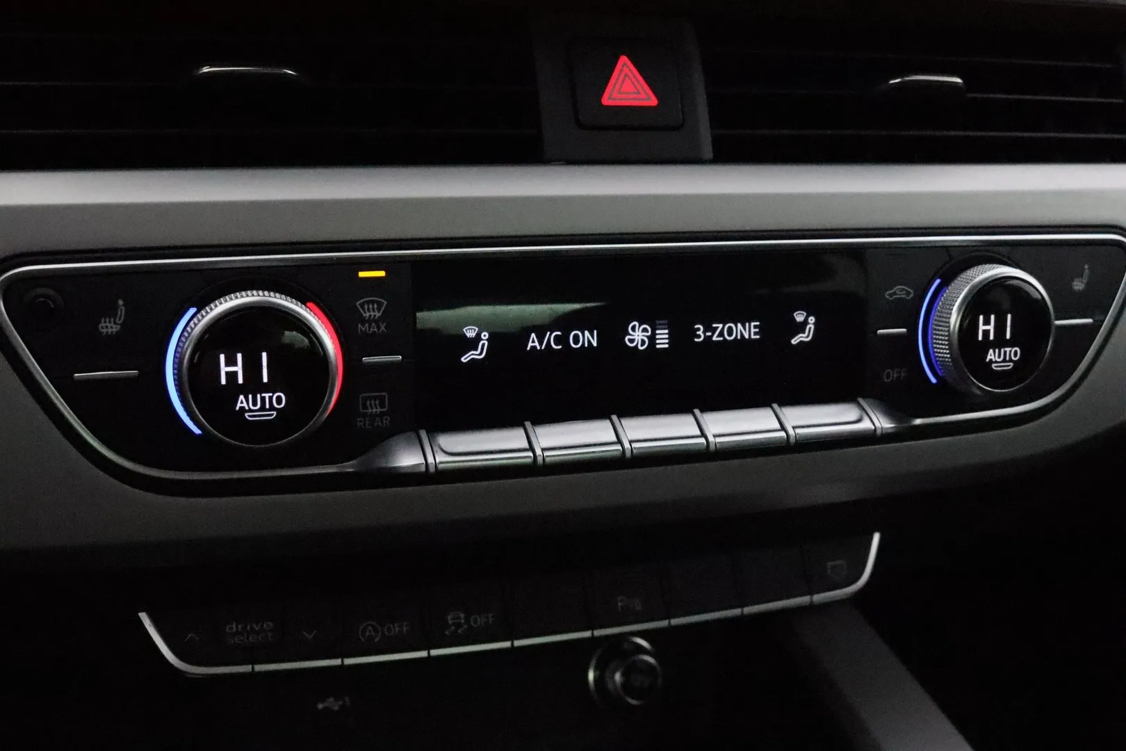 AUDI A4 SZC-785 carousel image