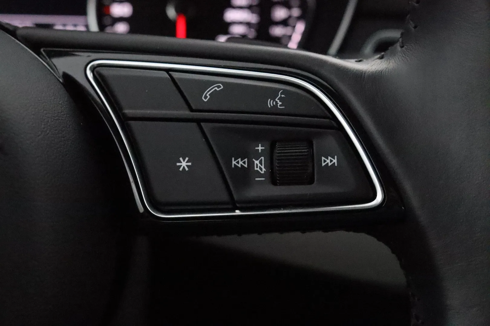 AUDI A4 SZC-785 carousel image