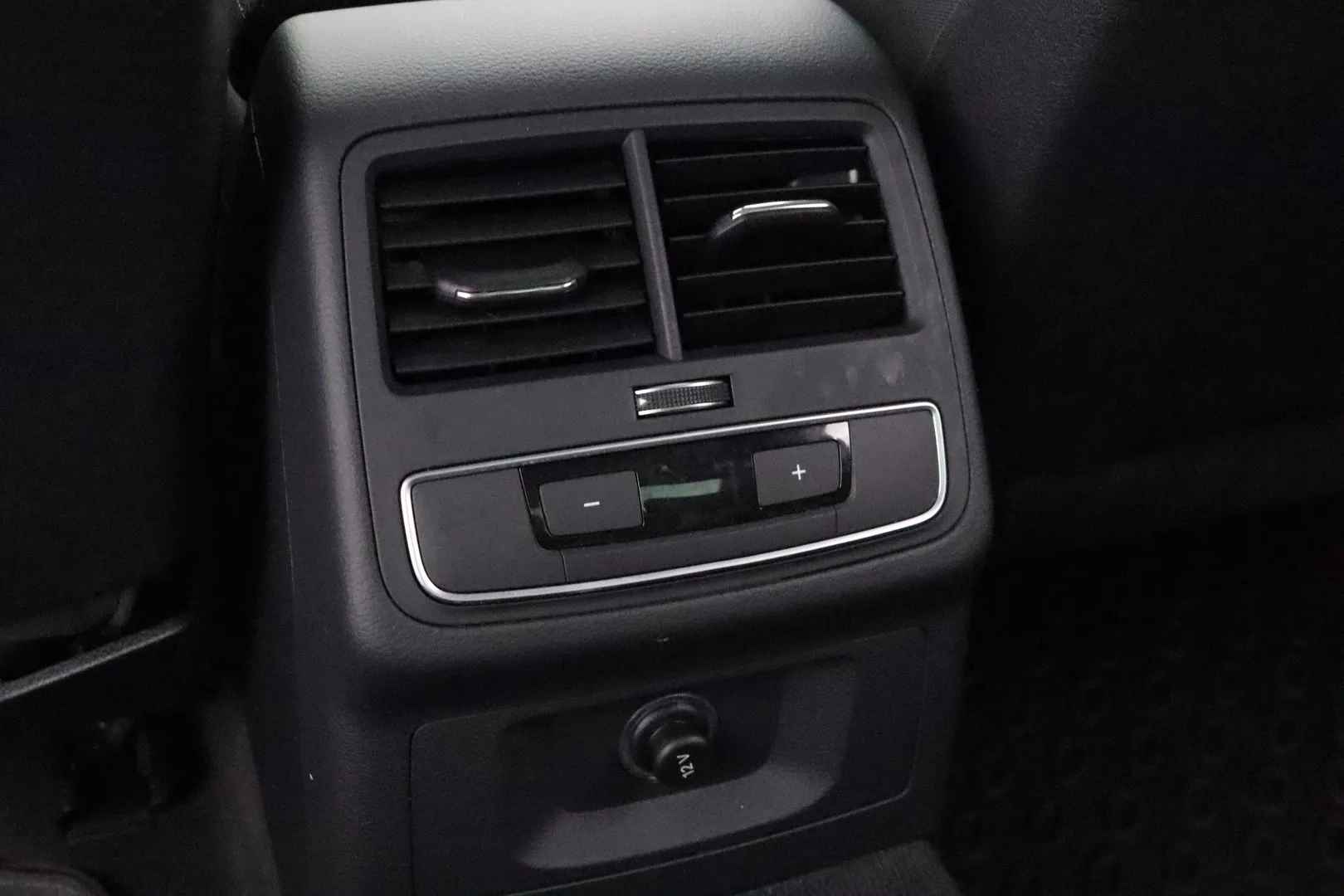 AUDI A4 SZC-785 carousel image