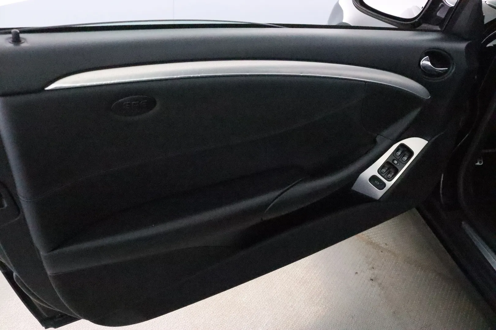 MERCEDES-BENZ CLK JLR-697 carousel image