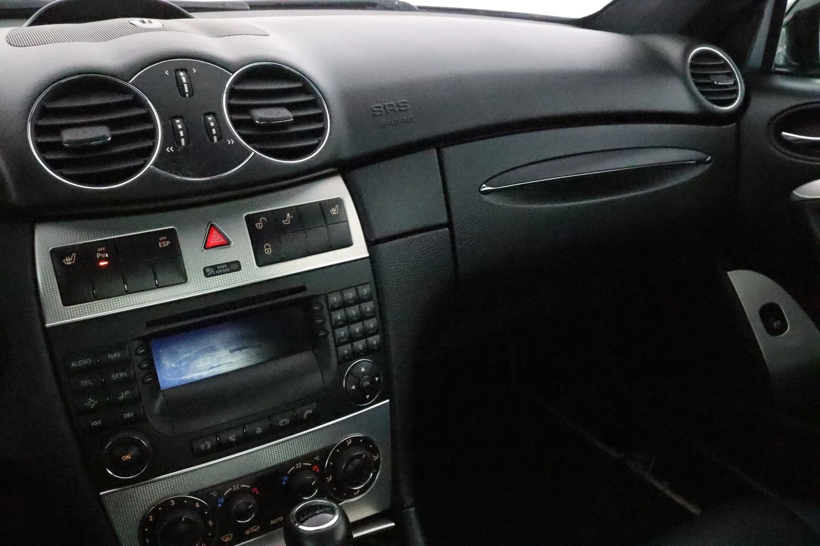 MERCEDES-BENZ CLK JLR-697 carousel image