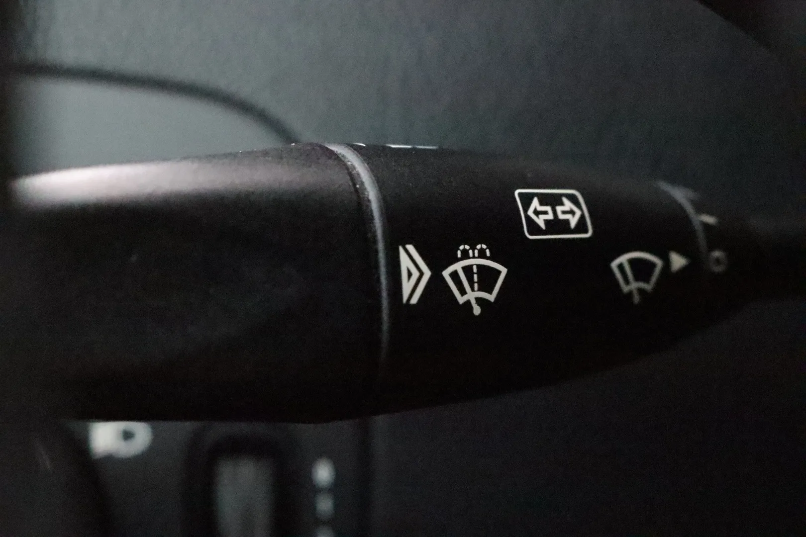 MERCEDES-BENZ CLK JLR-697 carousel image