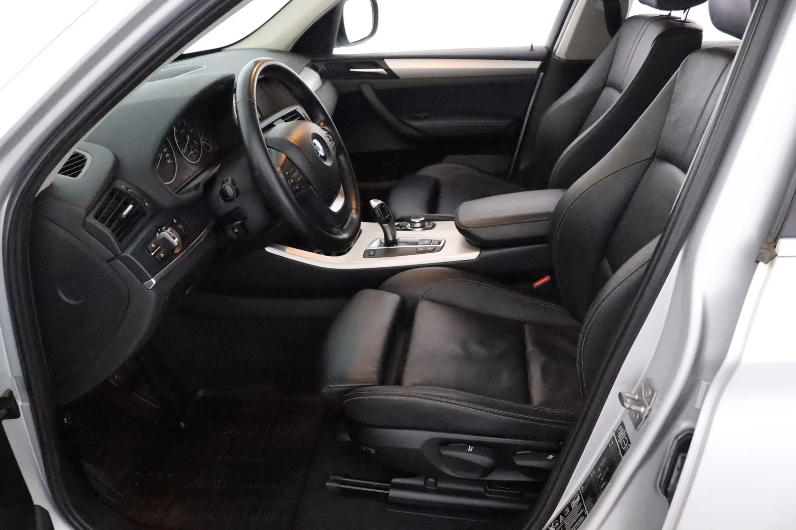 BMW X3 BUO-840 carousel image