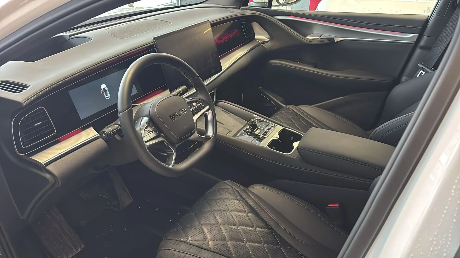 BYD Sealion 7 ZPU-834 carousel image