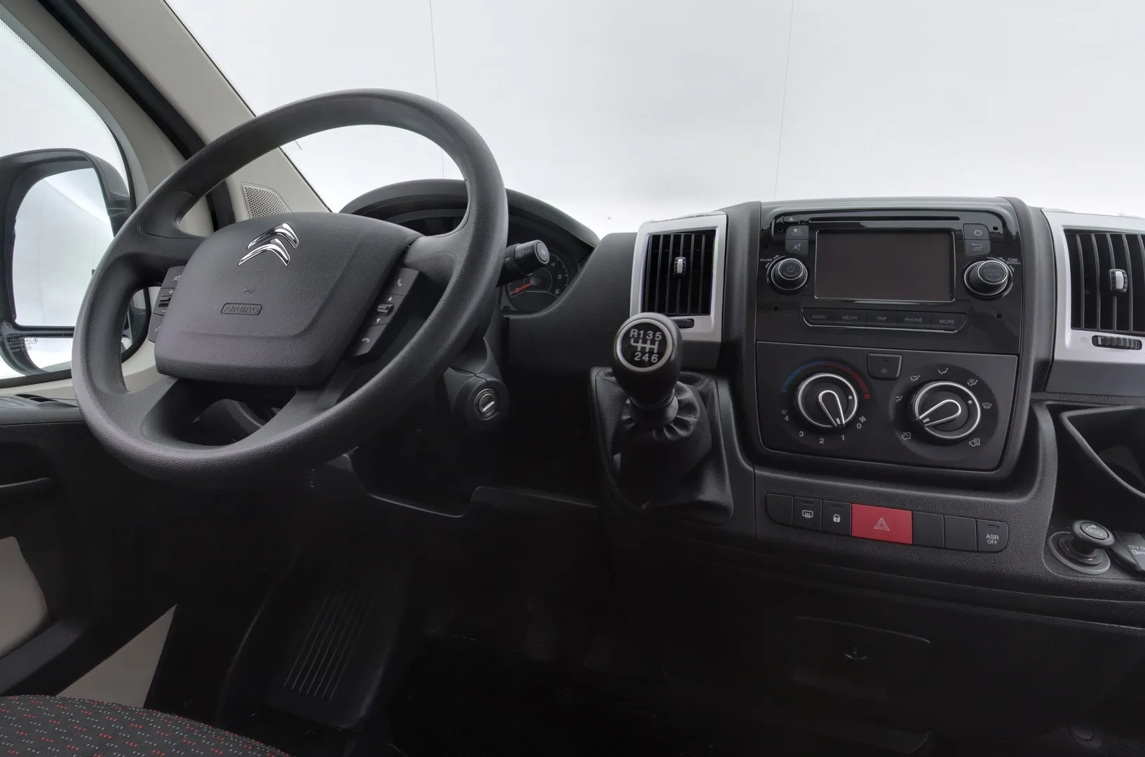 CITROEN Jumper XXB-685 carousel image