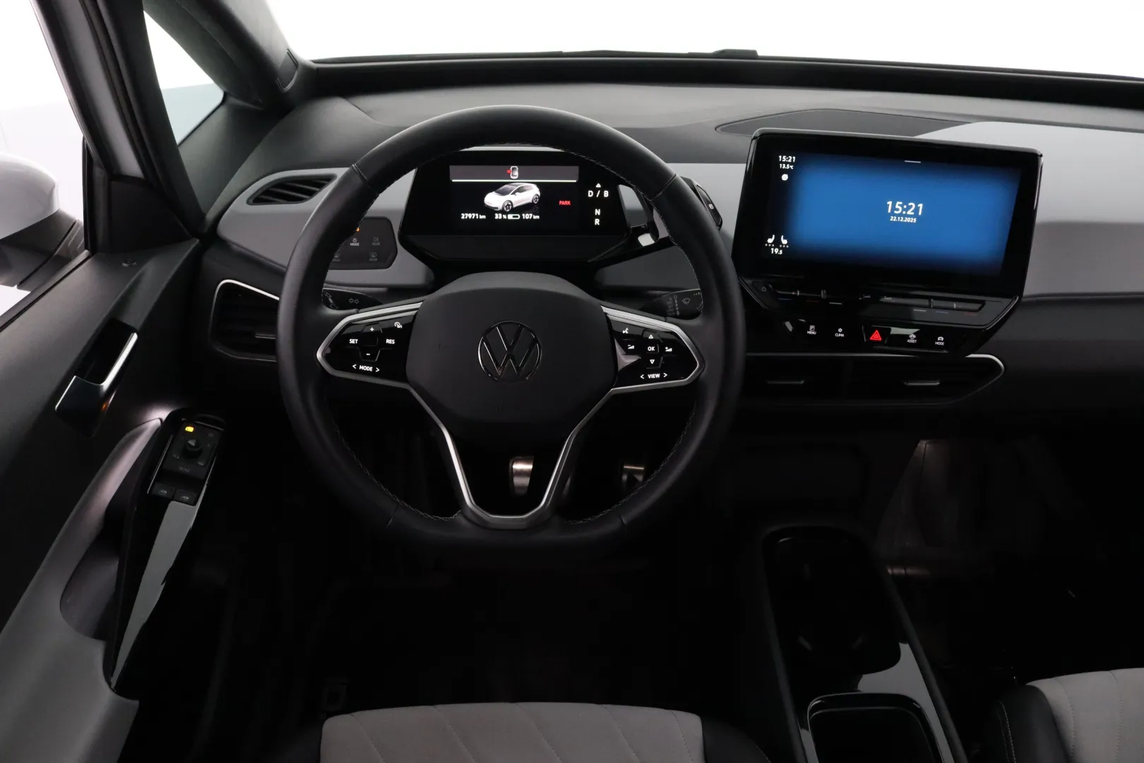 VOLKSWAGEN ID.3 OZR-965 carousel image