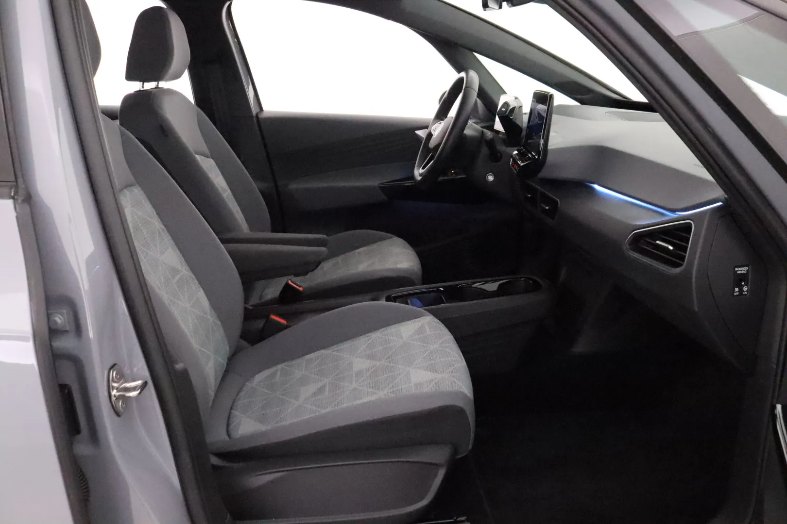 Volkswagen ID.3 GPY-617 carousel image