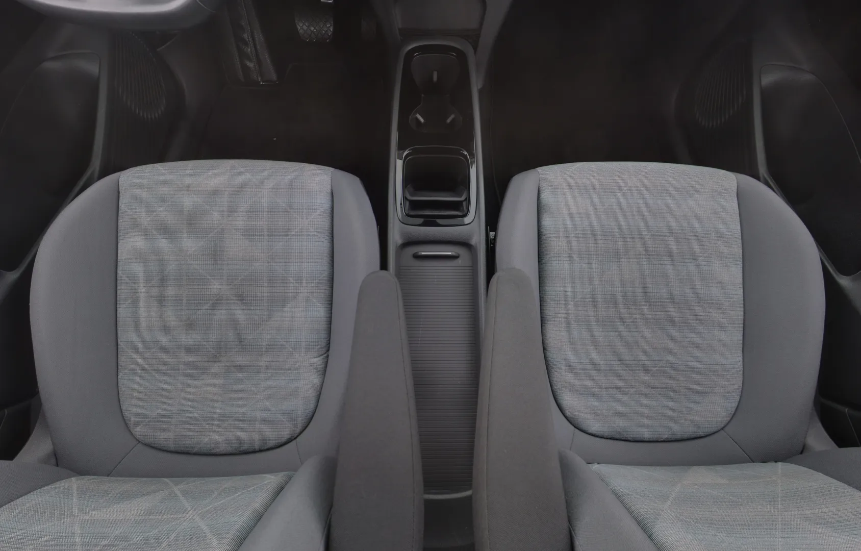 Volkswagen ID.3 GPY-617 carousel image