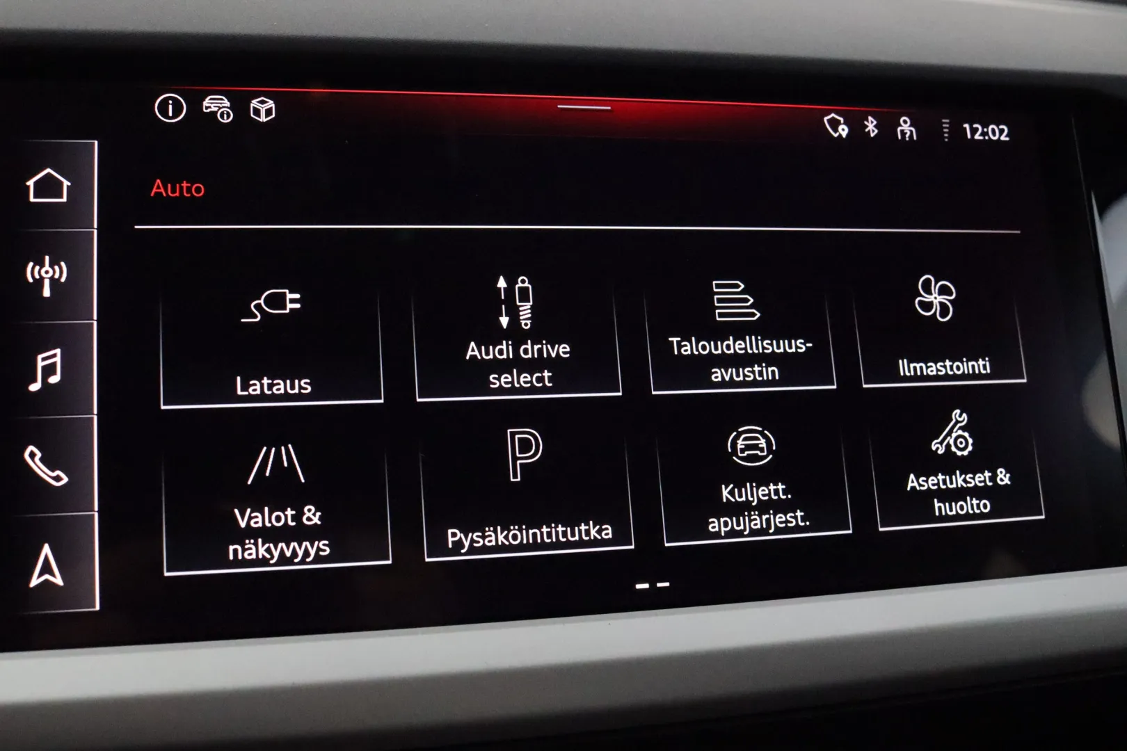 Audi Q4 e-tron NOG-207 carousel image
