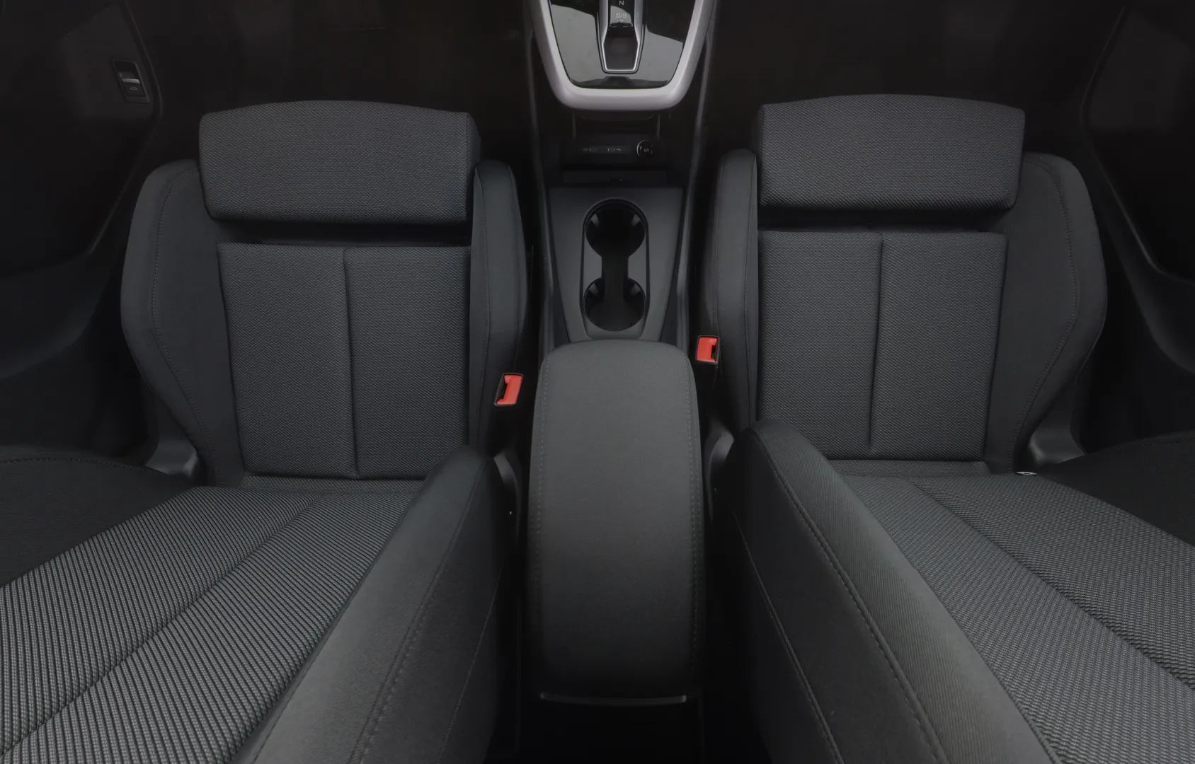 Audi Q4 e-tron NOG-207 carousel image