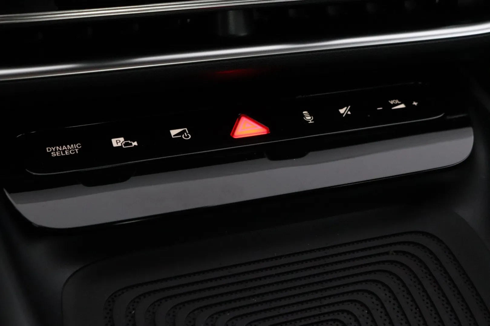 Mercedes-Benz CLA FSJ-192 carousel image