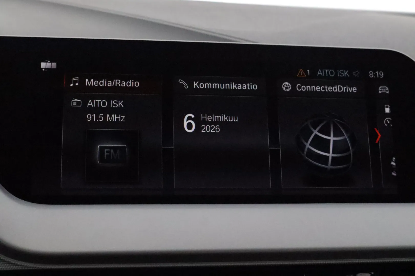 BMW 118 FIA-906 carousel image