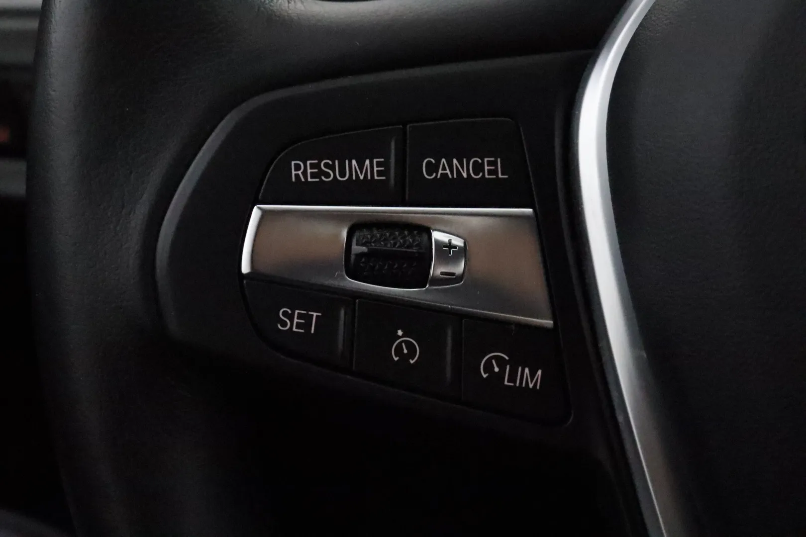 BMW 118 FIA-906 carousel image