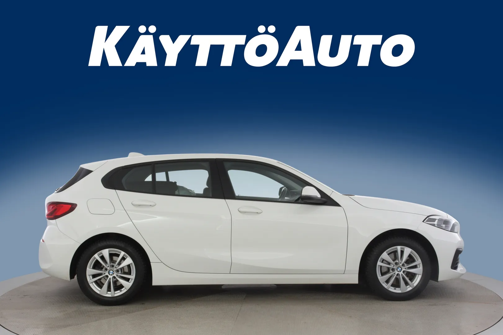 BMW 118 FIA-906 carousel image