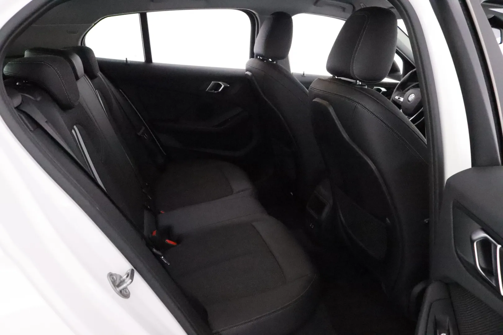 BMW 118 FIA-906 carousel image