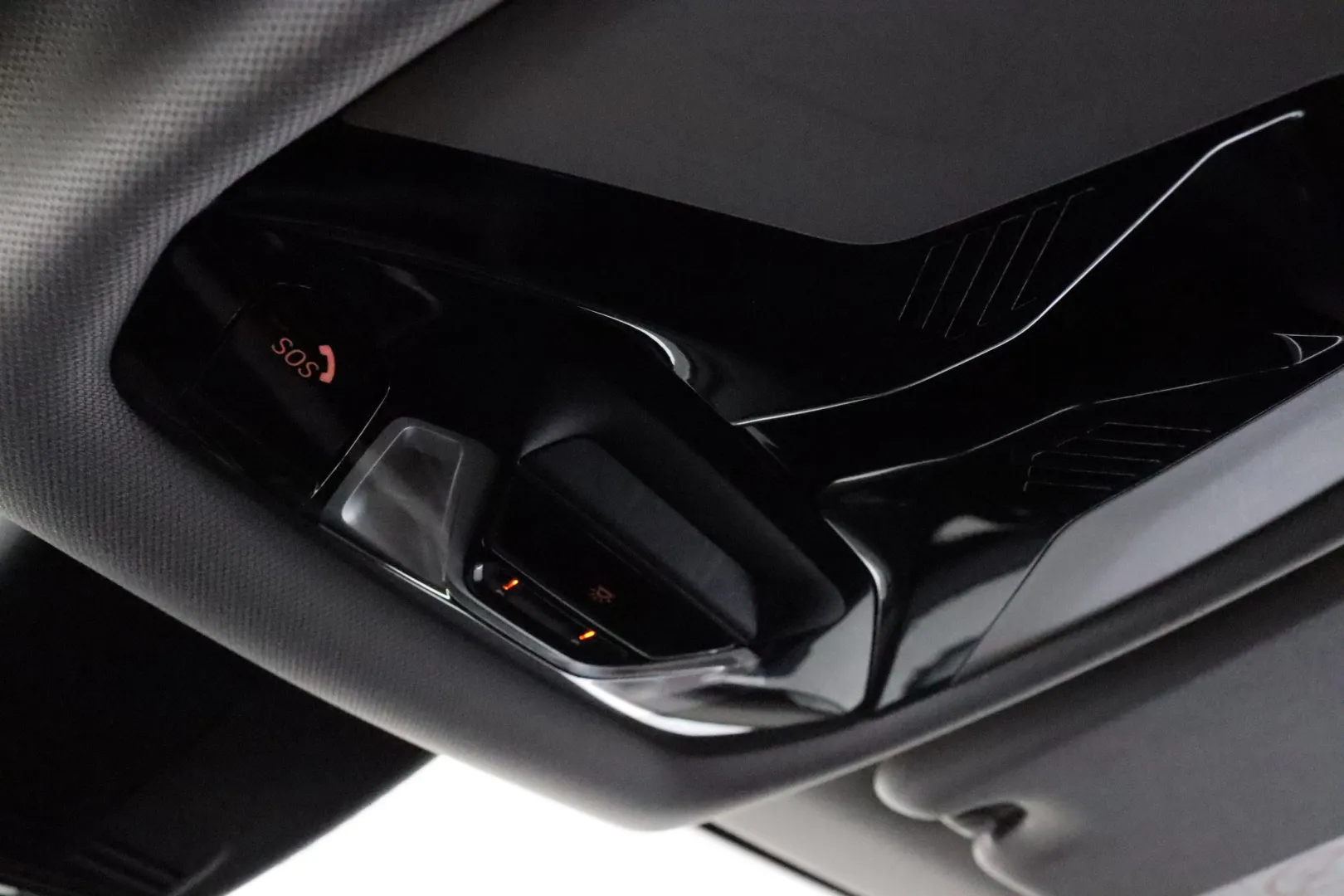 BMW 118 FIA-906 carousel image