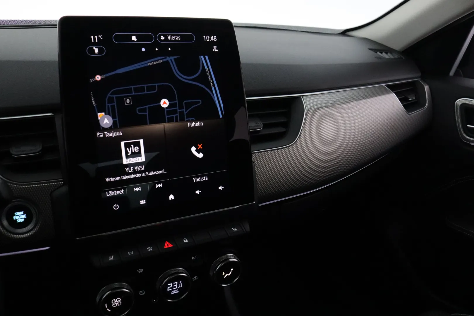 Renault Arkana MOC-928 carousel image