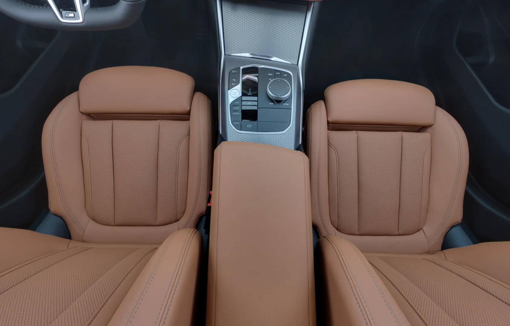 BMW 330 ZPV-888 carousel image