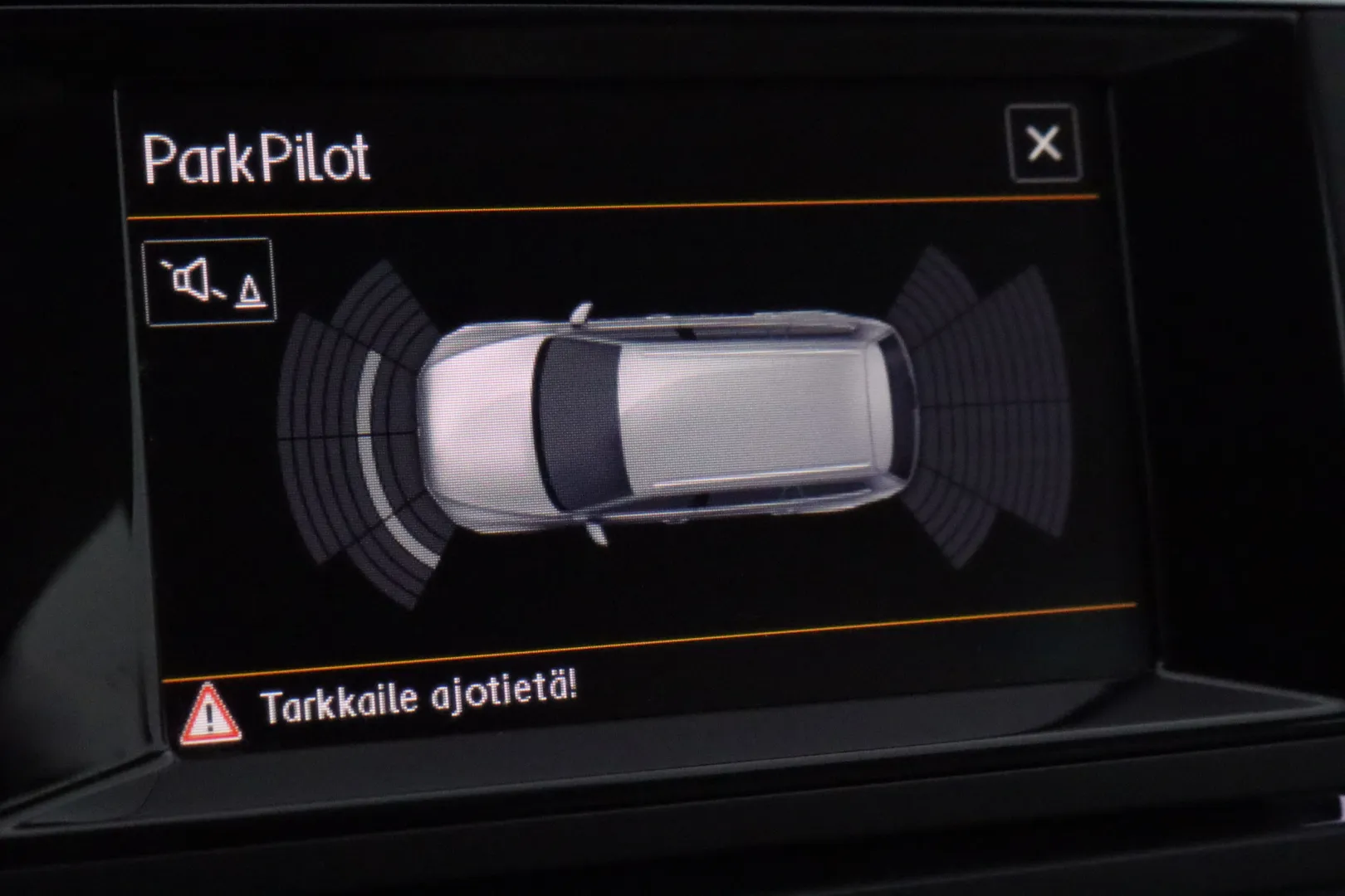 VOLKSWAGEN Passat XNO-236 carousel image