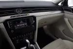VOLKSWAGEN Passat XNO-236 carousel thumbs